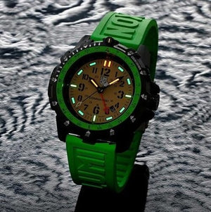 Luminox Commando Raider Outdoor Adventure Watch (XL.3337_W4U) Multicolored Green Strap